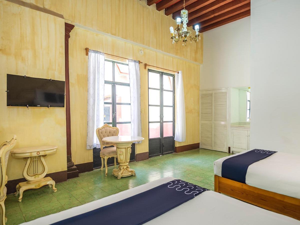 Hotel Meson Del Obispado Querétaro Екстериор снимка